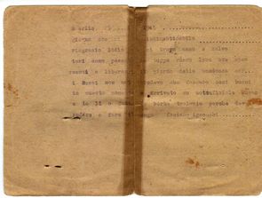 Auf der Rückseite seines Ausweises hat Arletti den Tag seiner Befreiung notiert