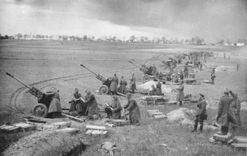 Sowjetische Artillerie vor Berlin, April 1945
